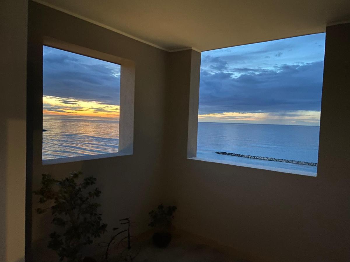 Bari Nalasia Beach Apartment מראה חיצוני תמונה