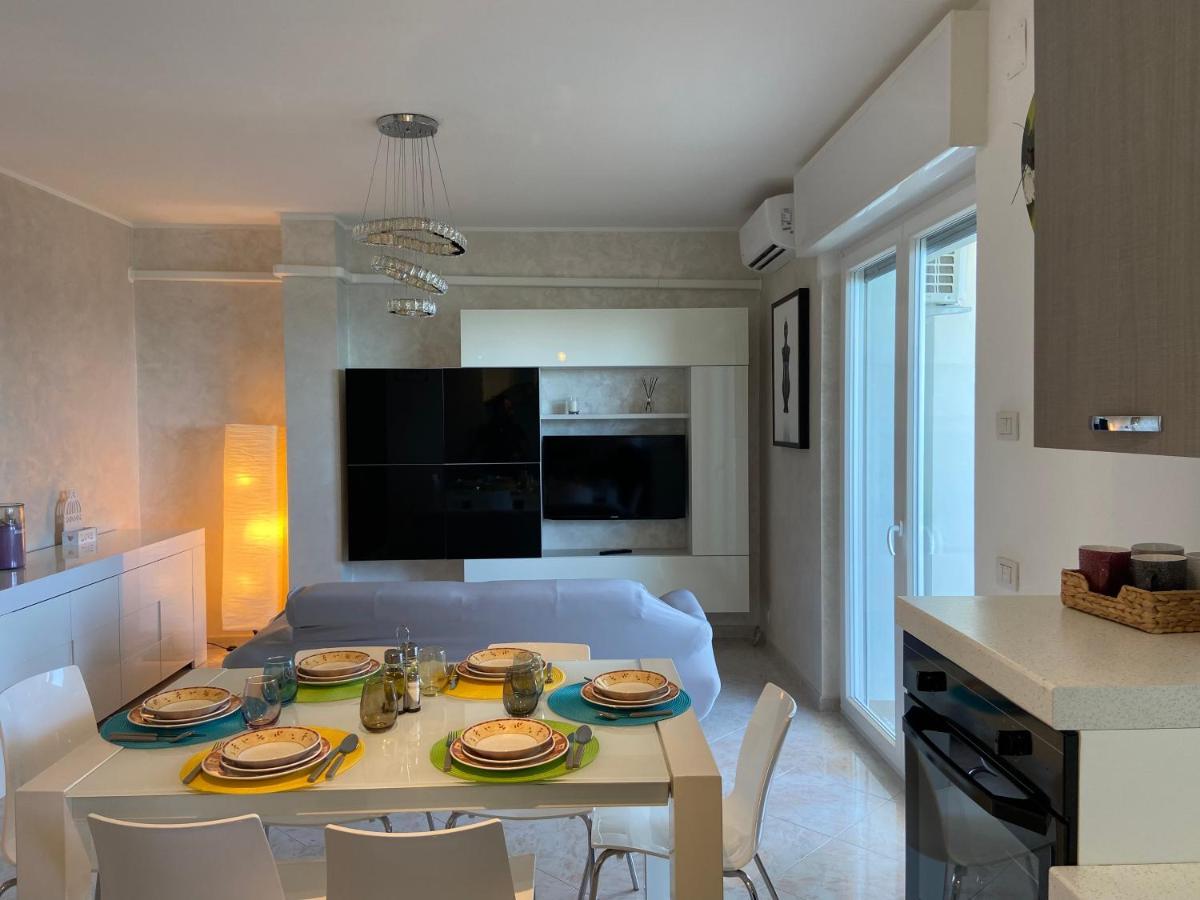 Bari Nalasia Beach Apartment מראה חיצוני תמונה