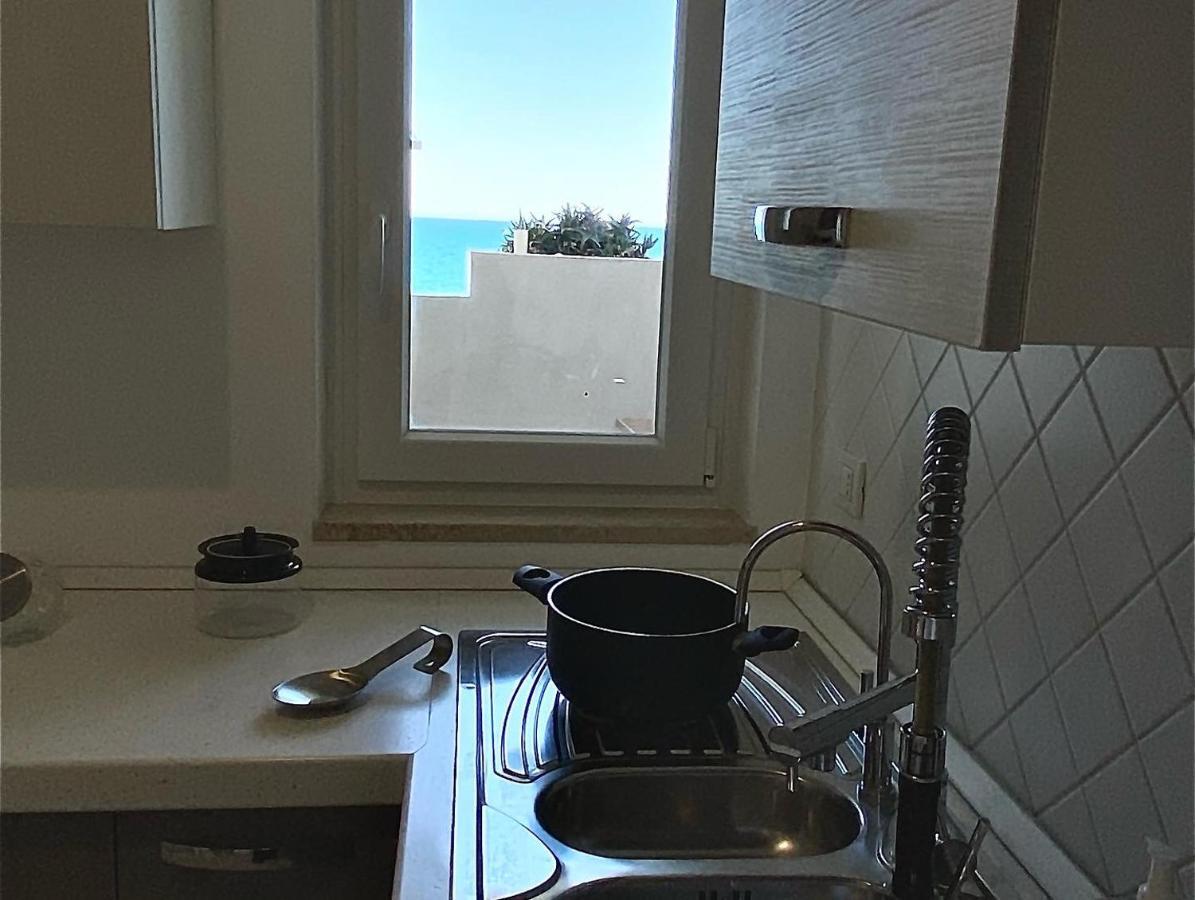 Bari Nalasia Beach Apartment מראה חיצוני תמונה