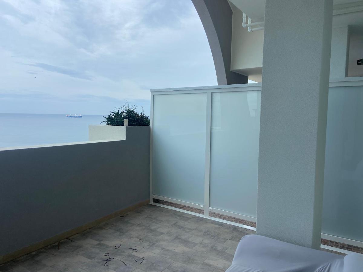 Bari Nalasia Beach Apartment מראה חיצוני תמונה